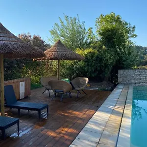 https://bastide-aixoise.fr-provencehotel.com